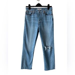 Levi’s Wedgie Straight Jeans 28 High Rise Distressed Crop Raw Hem